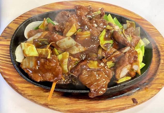 Mongolian Beef 蒙古牛